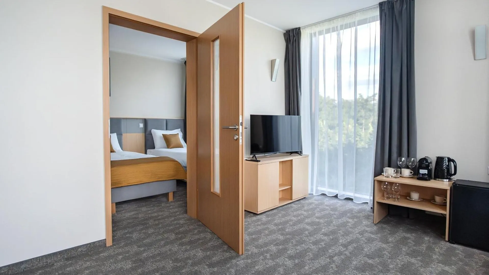 Apartmenty W Hotelu Lechicka Poznaň 0*,
